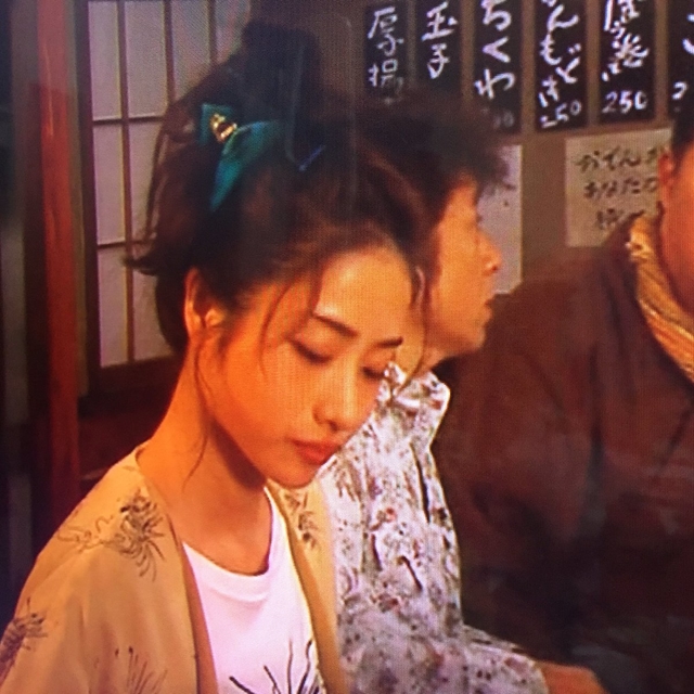 地味にスゴイ 衣装